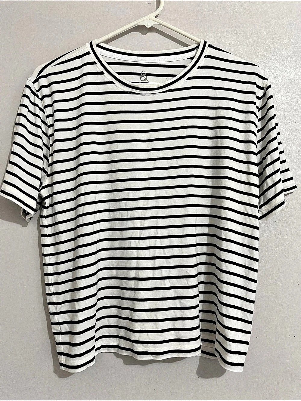 Lou & Grey Striped Short Sleeve Tee in White & Black Size XS